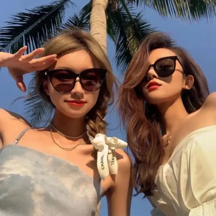 坐着轮椅飞上天空